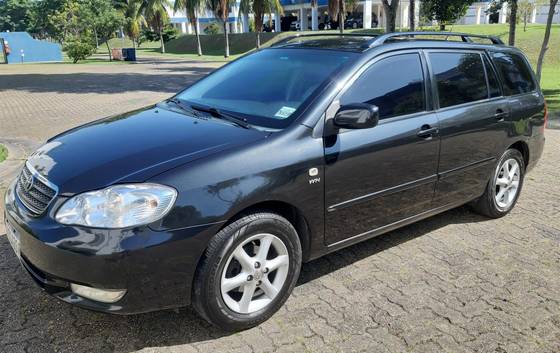 TOYOTA FIELDER 1.8 16V GASOLINA 4P AUTOMÁTICO TOYOTA FIELDER 1.8 16V GASOLINA 4P AUTOMÁTICO
